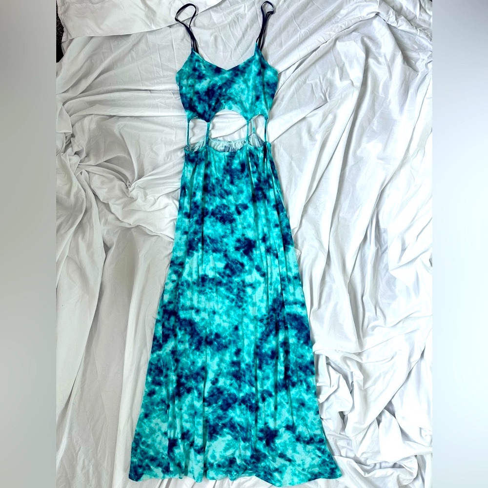 Blue Tie-Dye Maxi Dress